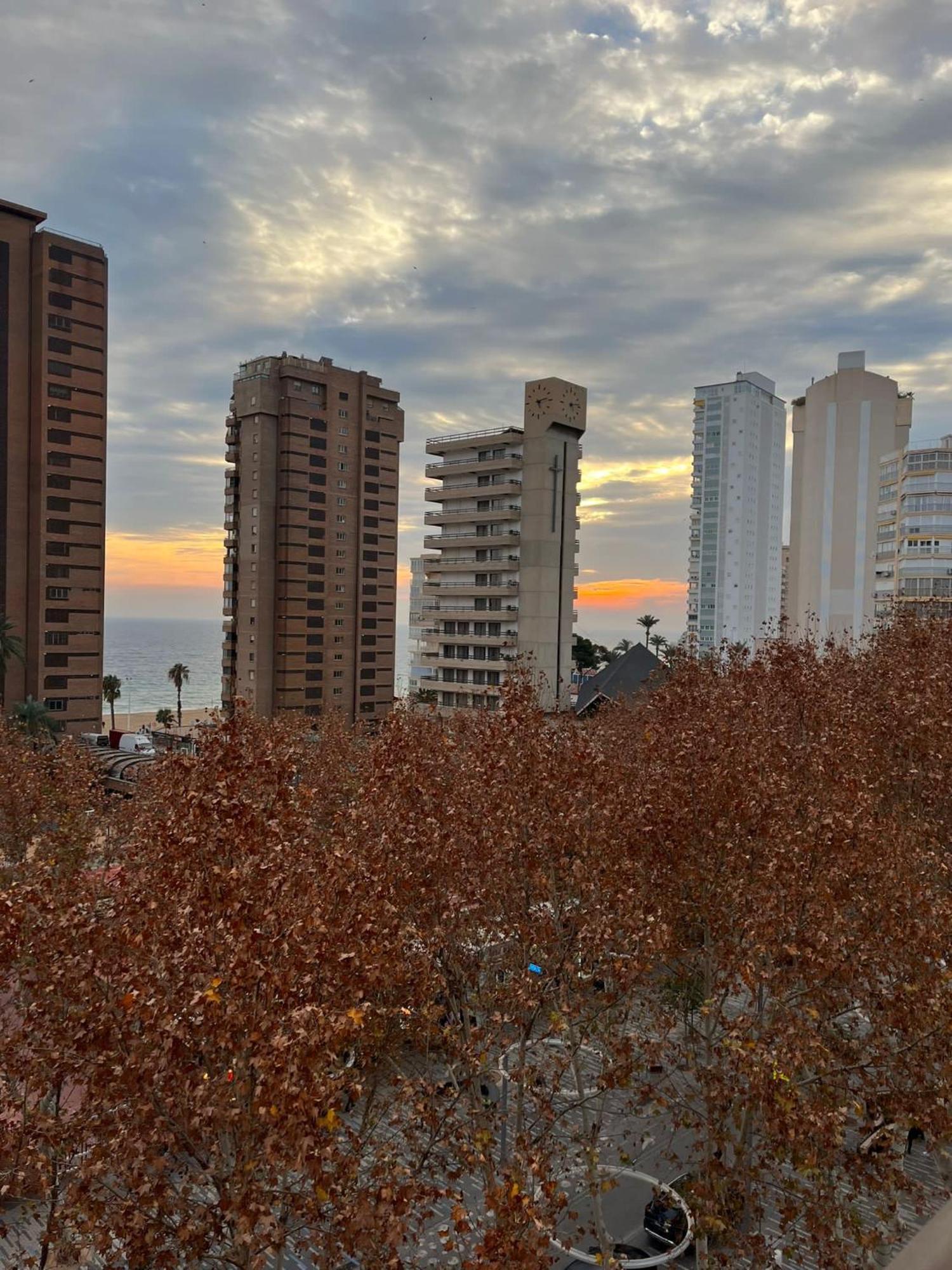 Apartamento Las Olas Playa De Levante Benidorm Eksteriør billede